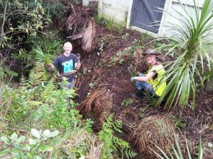 Waipapa planting day June 2016 Hugh and Luke